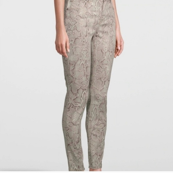 White House Black Market Cream and Brown Jeggings - Picture 9 of 9